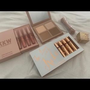 Kylie Cosmetics Bundle
